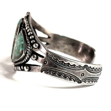 Load image into Gallery viewer, Vintage Three Stone Ingot Bracelet