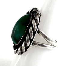Load image into Gallery viewer, Vintage Single Stone Ring<br>Size: 9.5