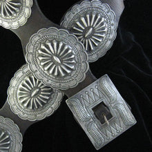 Load image into Gallery viewer, ELLE November 2010