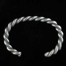 Load image into Gallery viewer, ELLE Magazine- May 2011