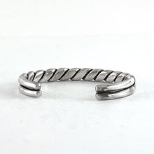 Load image into Gallery viewer, Vintage Sterling Twist Bracelet
