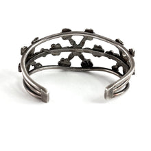 Load image into Gallery viewer, Vintage Snowflake Bracelet
