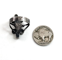 Load image into Gallery viewer, Vintage Pueblo Ring<br>Size: 8
