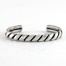 Load image into Gallery viewer, Vintage Sterling Twist Bracelet
