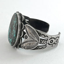 Load image into Gallery viewer, Vintage Bracelet With Pilot Mountain
