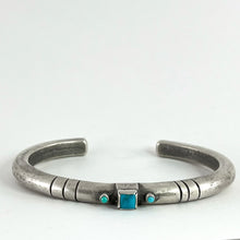 Load image into Gallery viewer, Ingot Silver With Royston Turquoise&lt;br&gt;Size: L
