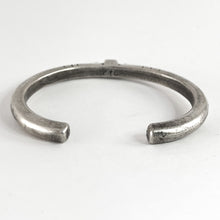 Load image into Gallery viewer, Ingot Silver With Royston Turquoise&lt;br&gt;Size: L
