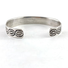 Load image into Gallery viewer, Eleven Stone Inlay Bracelet
