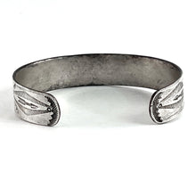 Load image into Gallery viewer, Vintage Ingot Bracelet

