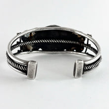 Load image into Gallery viewer, Vintage Ingot Bracelet With Stones

