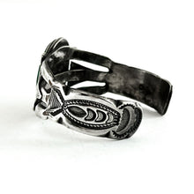 Load image into Gallery viewer, Vintage Single Stone Bracelet
