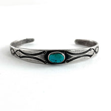 Load image into Gallery viewer, Vintage Single Stone Bracelet

