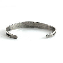 Load image into Gallery viewer, Vintage Single Stone Bracelet
