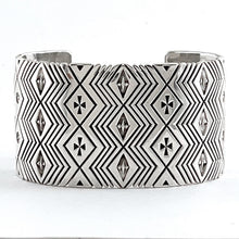 Load image into Gallery viewer, Wide Cuff<br>By Jennifer Curtis
