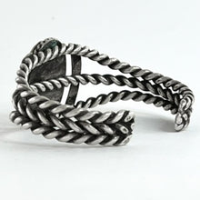 Load image into Gallery viewer, Vintage Single Stone Bracelet
