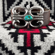 Load image into Gallery viewer, Vintage Buckle With Stone
