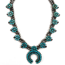 Load image into Gallery viewer, Vintage Cluster Squash Necklace
