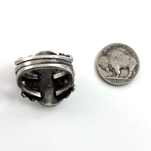 Load image into Gallery viewer, Vintage Oval Stone<br>Size: 9.5
