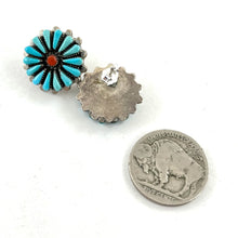 Load image into Gallery viewer, Pretty  Vintage Zuni Flowers

