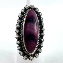 Load image into Gallery viewer, Purple Spiny Oyster&lt;br&gt;By Happy Piaso&lt;br&gt;Size: 7
