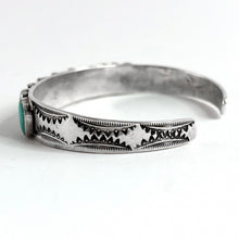 Load image into Gallery viewer, Vintage Eight Stone Bracelet
