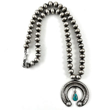 Load image into Gallery viewer, Vintage Naja On Ingot Beads
