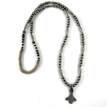 Load image into Gallery viewer, Vintage Beads With Pendant
