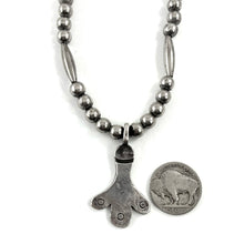 Load image into Gallery viewer, Vintage Beads With Pendant
