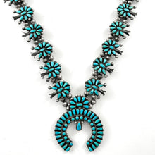 Load image into Gallery viewer, Vintage  Cluster Squash Necklace
