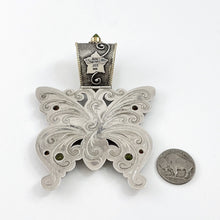 Load image into Gallery viewer, Carico Lake Butterfly<br>By Mona Van Riper
