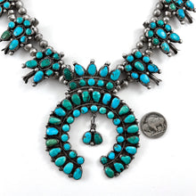 Load image into Gallery viewer, Vintage Turquoise Cluster Necklace
