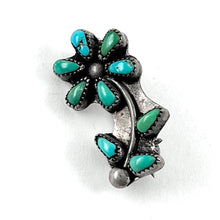 Load image into Gallery viewer, Tiny Flower Pin
