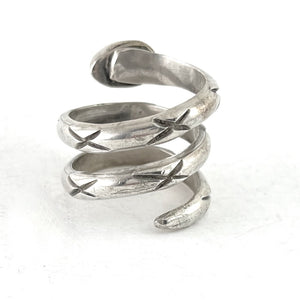 Snake Ring With  Stone<br>Size: 9.5