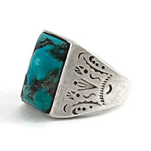 Load image into Gallery viewer, Vintage Square Stone<br>Size: 12.5
