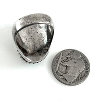 Load image into Gallery viewer, Vintage Single Stone Ring<br>Size: 9.5
