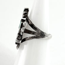 Load image into Gallery viewer, Vintage Knifewing Ring<br>Size: 4.5
