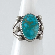 Load image into Gallery viewer, Vintage Single Stone<br>Size: 5
