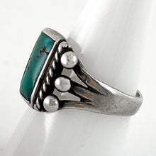 Load image into Gallery viewer, Vintage Square Stone<br>Size: 9.5
