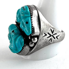 Load image into Gallery viewer, Vintage Ring With Frogs<br>Size: 12.5
