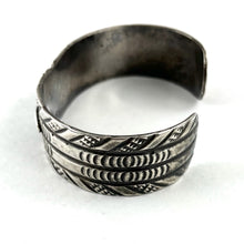 Load image into Gallery viewer, Vintage File &amp; Chisel Bracelet
