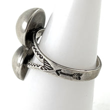 Load image into Gallery viewer, Fred Harvey Era Silver Ring&lt;br&gt;Size: 7.5
